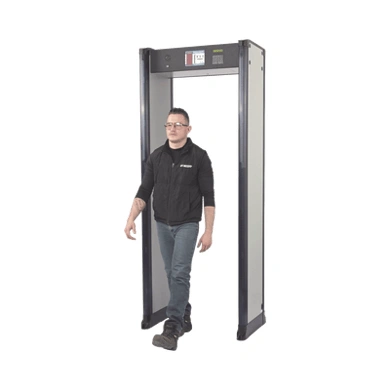 Detector de metales portátil para revisión de seguridad.