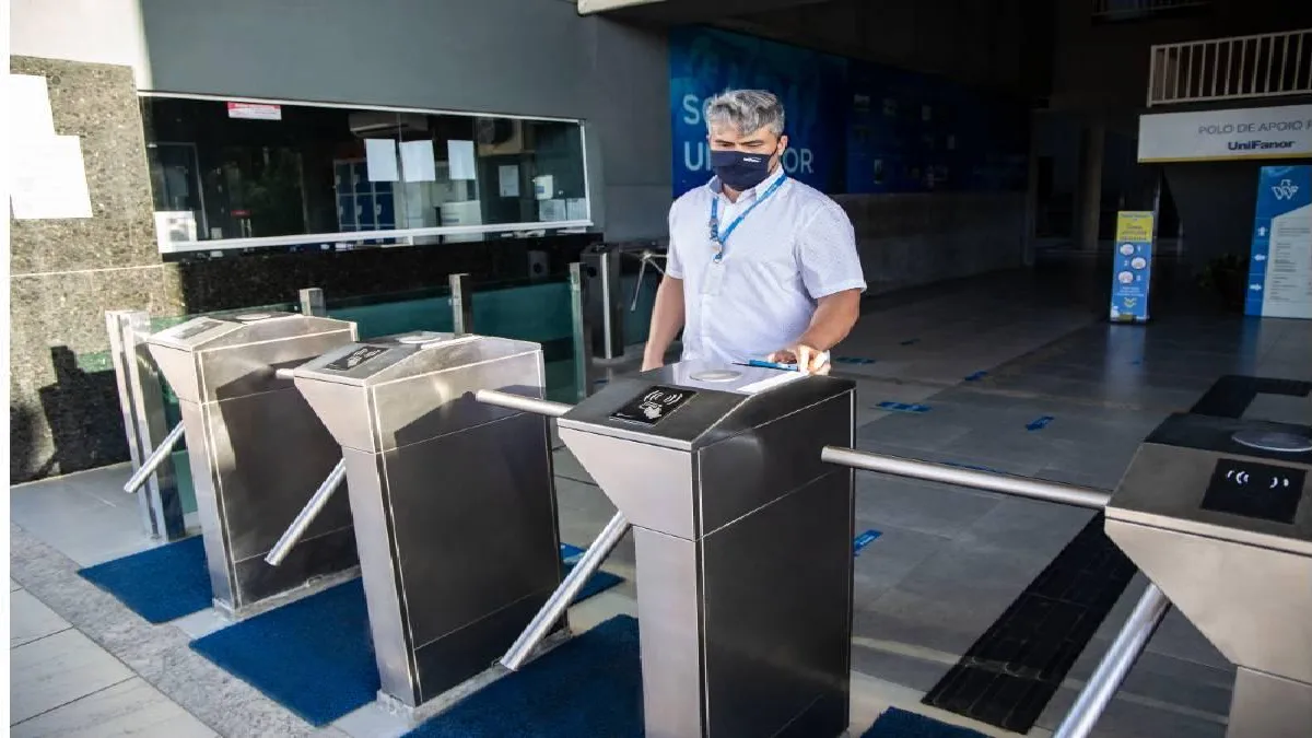 Acceso por Biometría y Toniquetes